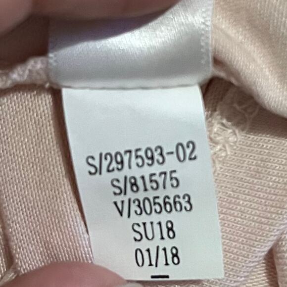 Athleta Women’s Cloudlight Open Back Tee Medium Blush Pink Athleisure Yoga Top - Picture 10 of 10